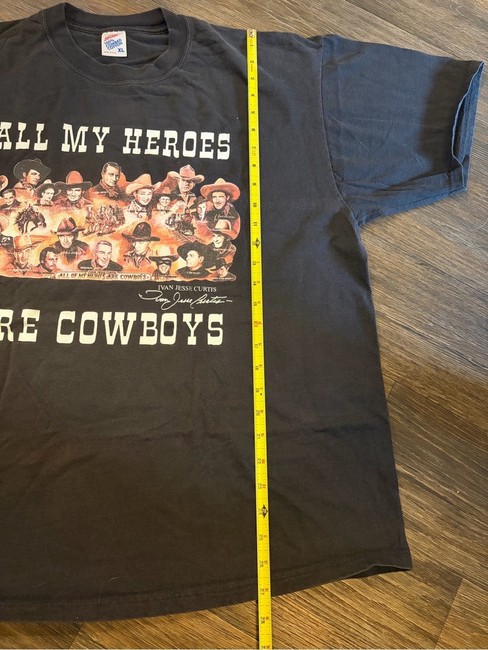 Vintage Jerzees Black T-Shirt “All My Hero’s Are Cowboys” Ivan Jesse Curtis XL - Picture 4 of 5